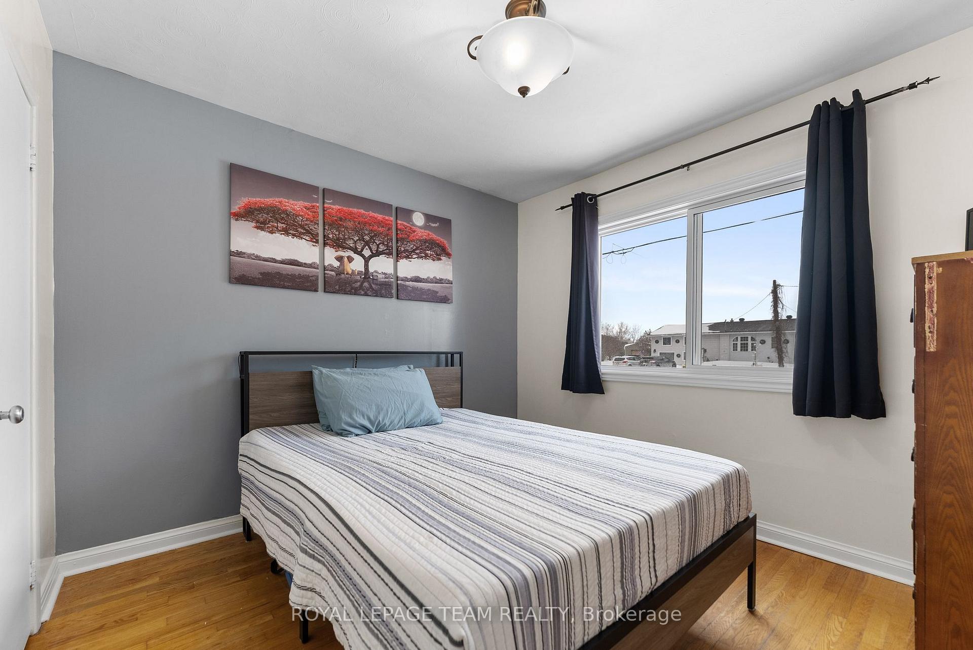 Photo 12 of 6472 Russell Road, Ottawa, Carlsbad Springs — HOMEH