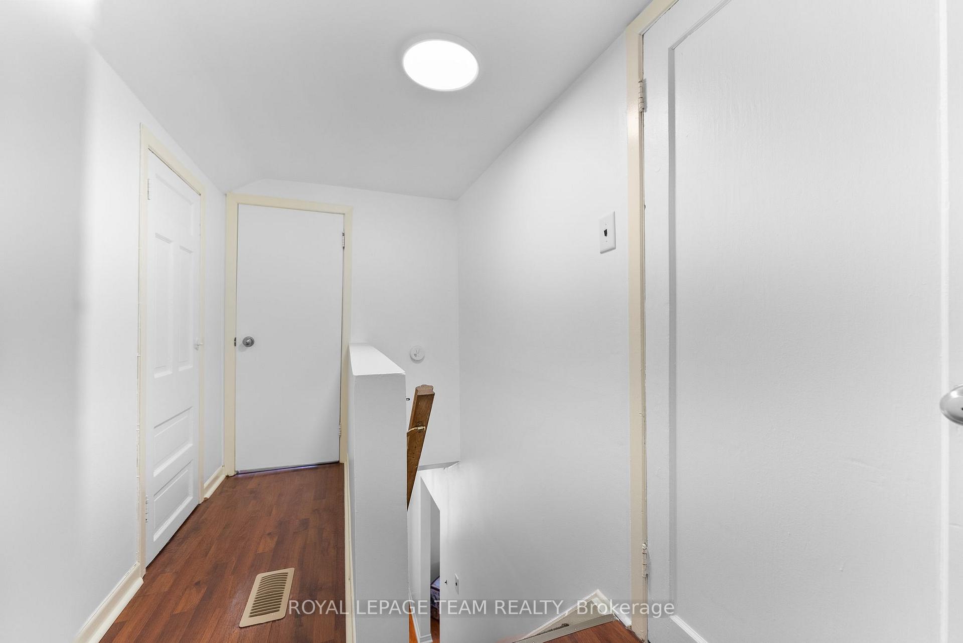 Photo 13 of 6472 Russell Road, Ottawa, Carlsbad Springs — HOMEH
