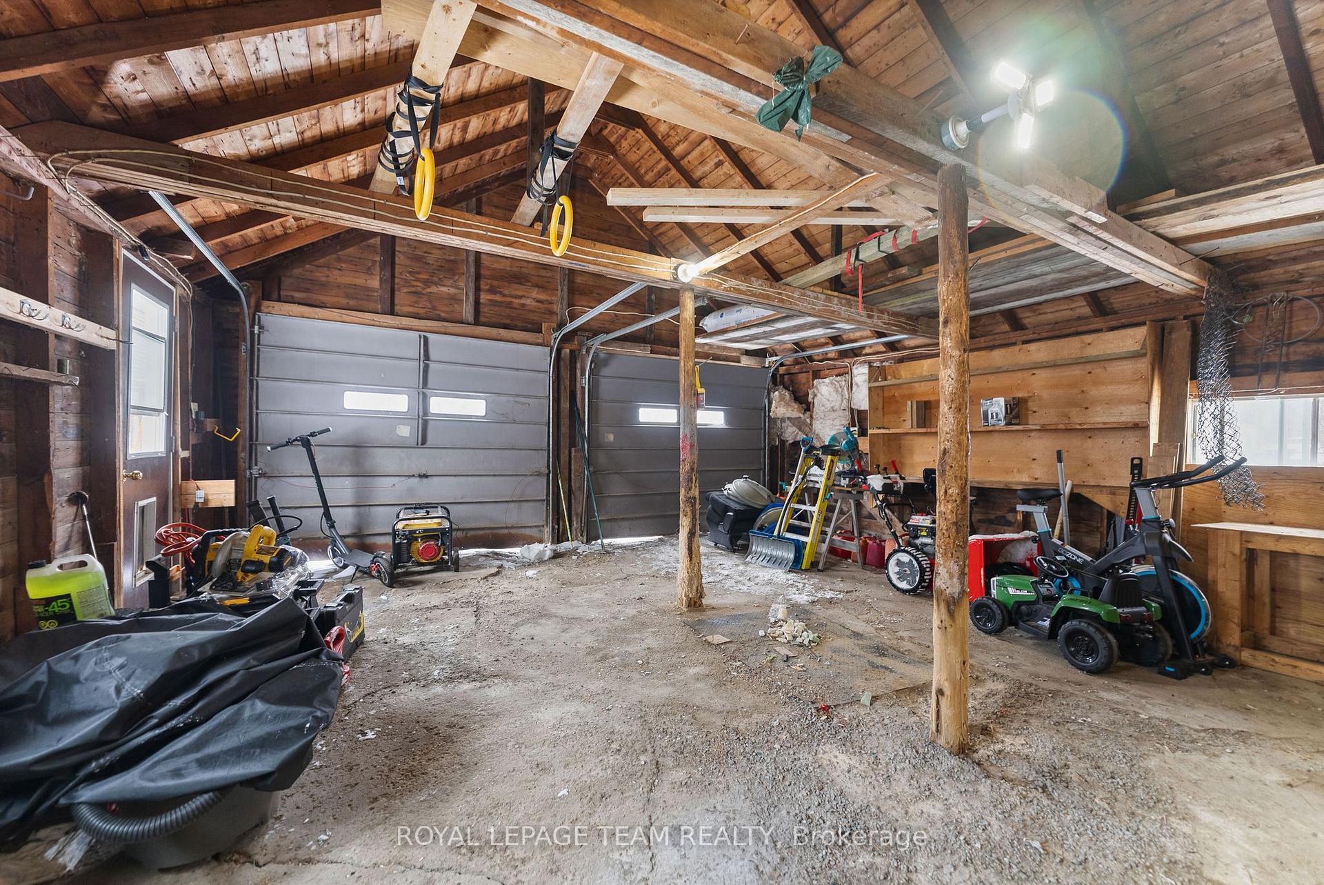 Photo 20 of 6472 Russell Road, Ottawa, Carlsbad Springs — HOMEH