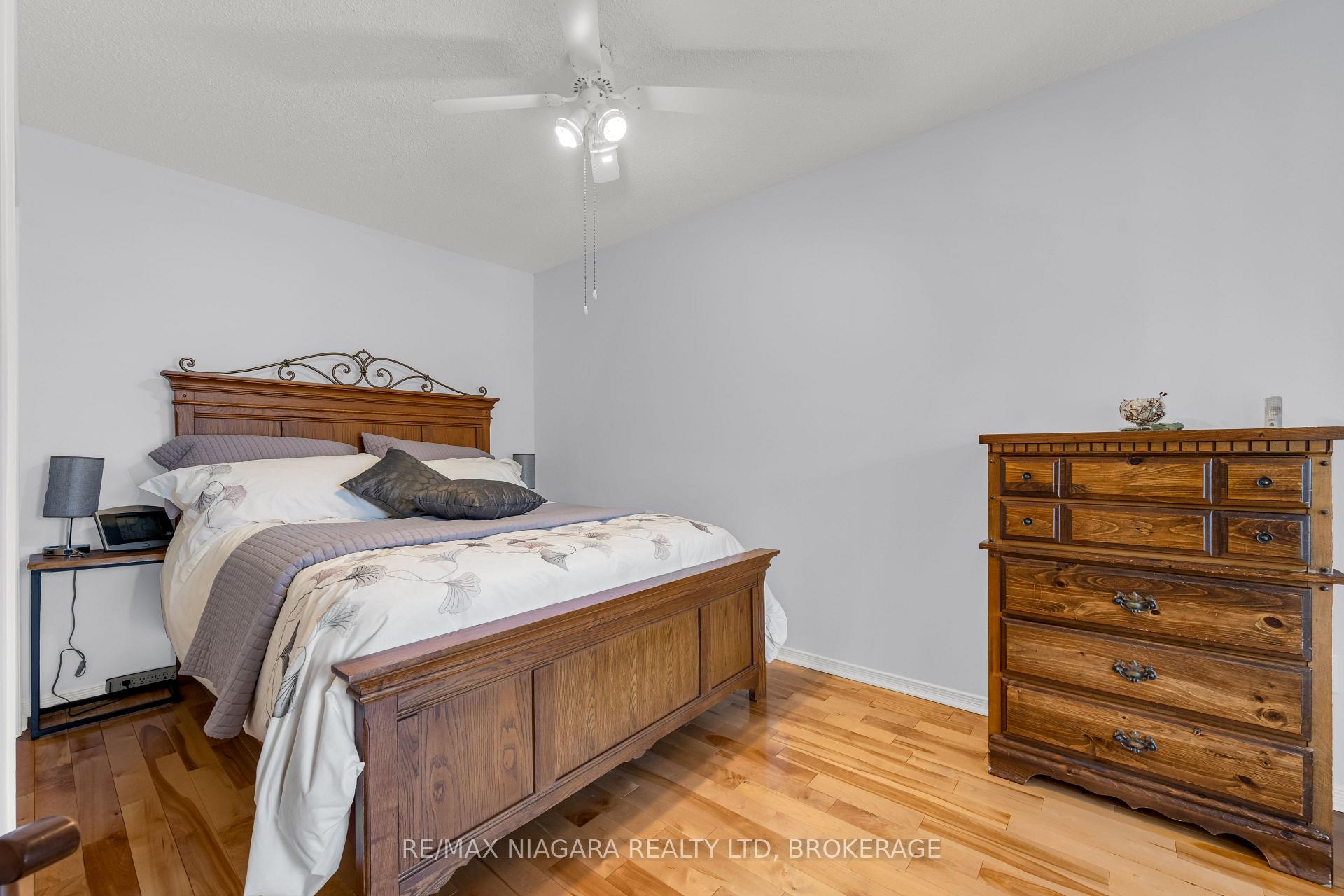 Photo 17 of Unit 17, 375 Book Road, Grimsby, Grimsby Beach — HOMEH