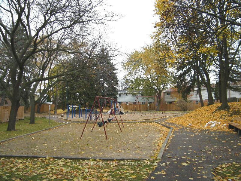 Photo 20 of Unit 36, 1050 Shawnmarr Road, Mississauga, Port Credit — HOMEH