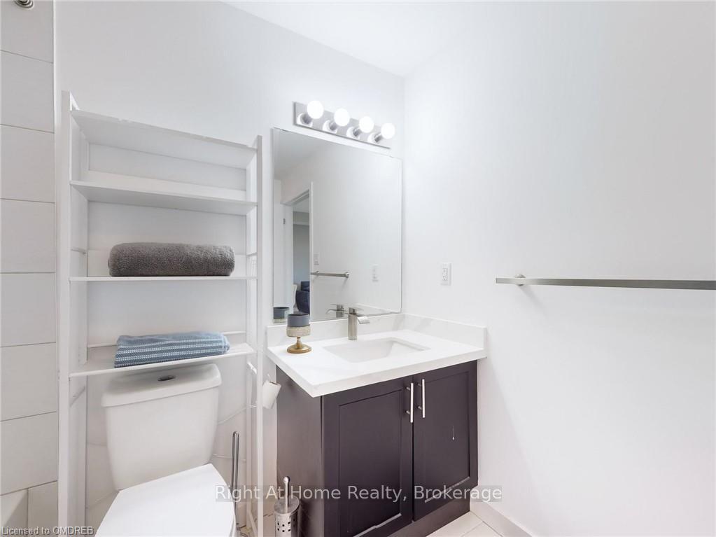 Photo 14 of Unit 111, 101 Shoreview Place, Hamilton, Lakeshore — HOMEH