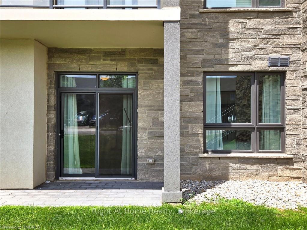 Photo 16 of Unit 111, 101 Shoreview Place, Hamilton, Lakeshore — HOMEH