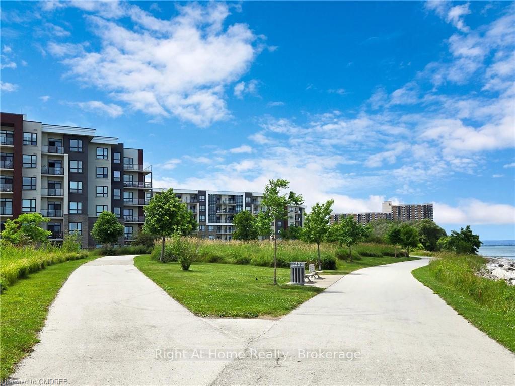Photo 20 of Unit 111, 101 Shoreview Place, Hamilton, Lakeshore — HOMEH