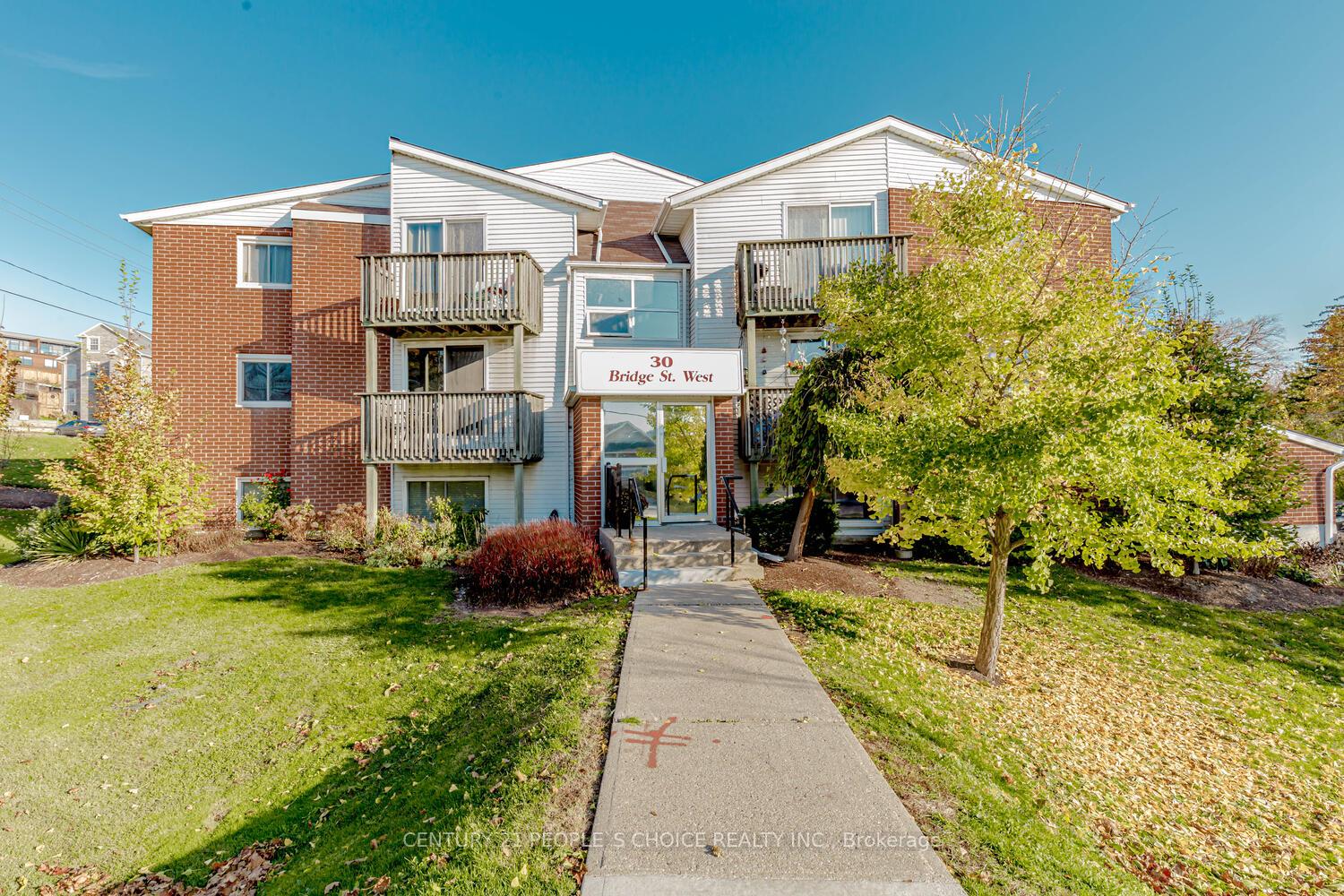Photo 2 of Unit 303, 30 Bridge Street, Kitchener, Bridgeport — HOMEH