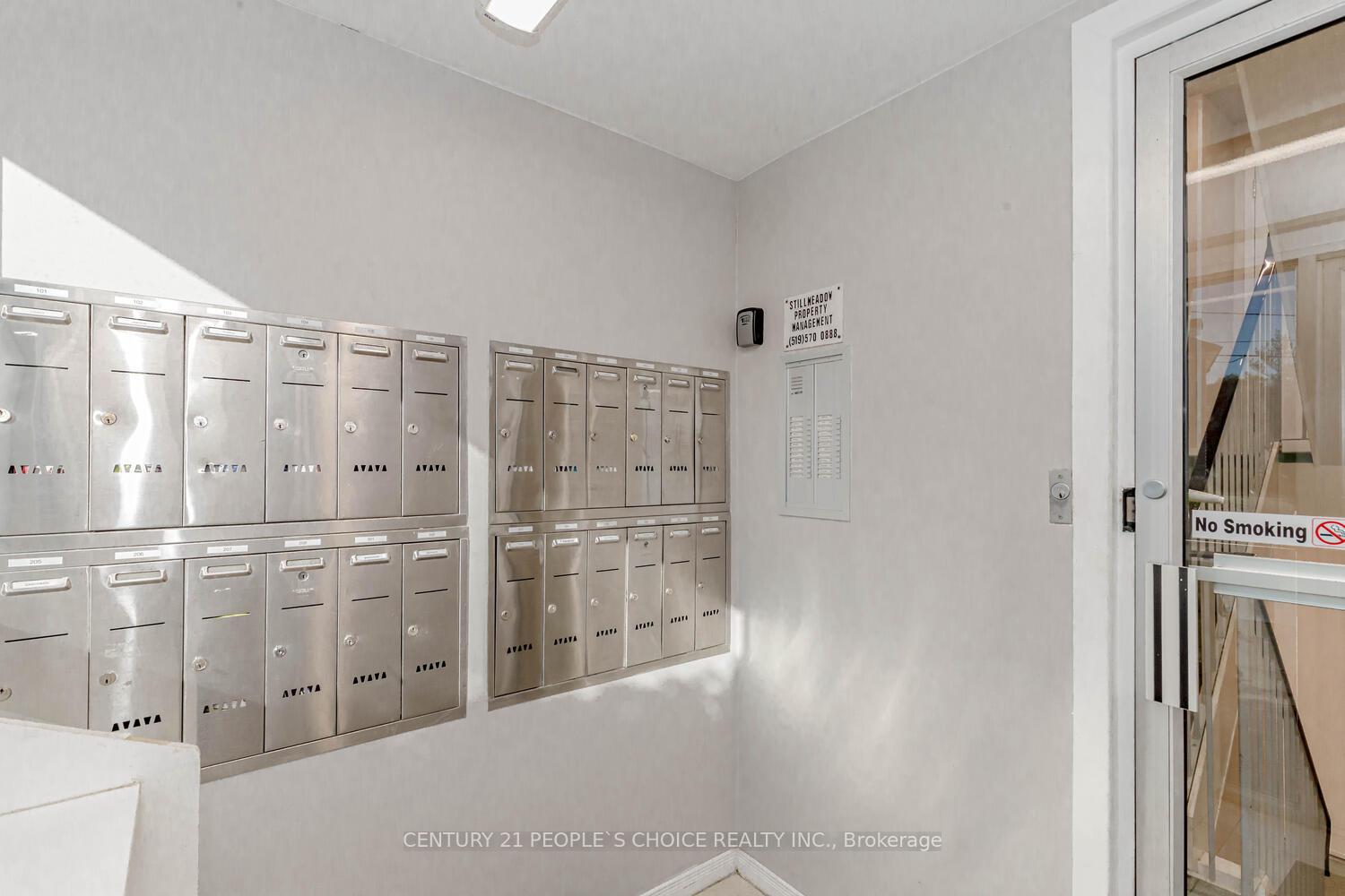 Photo 4 of Unit 303, 30 Bridge Street, Kitchener, Bridgeport — HOMEH