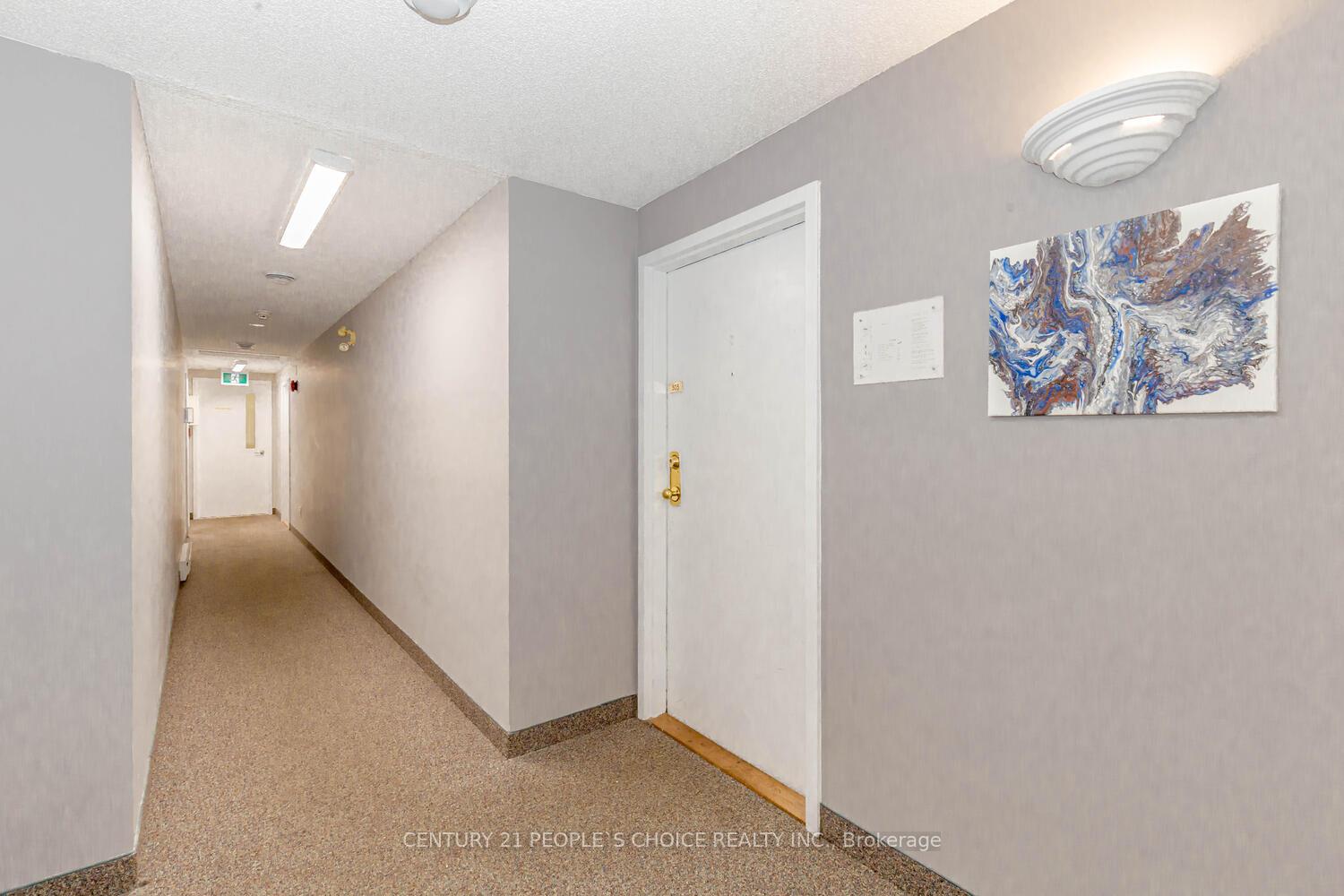 Photo 5 of Unit 303, 30 Bridge Street, Kitchener, Bridgeport — HOMEH