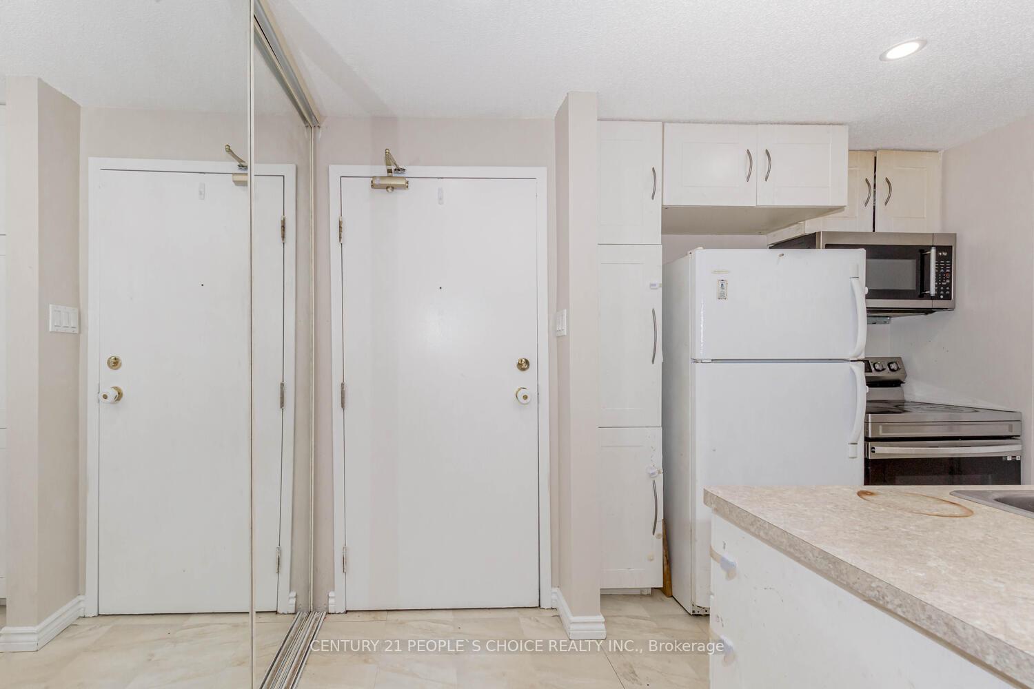 Photo 7 of Unit 303, 30 Bridge Street, Kitchener, Bridgeport — HOMEH