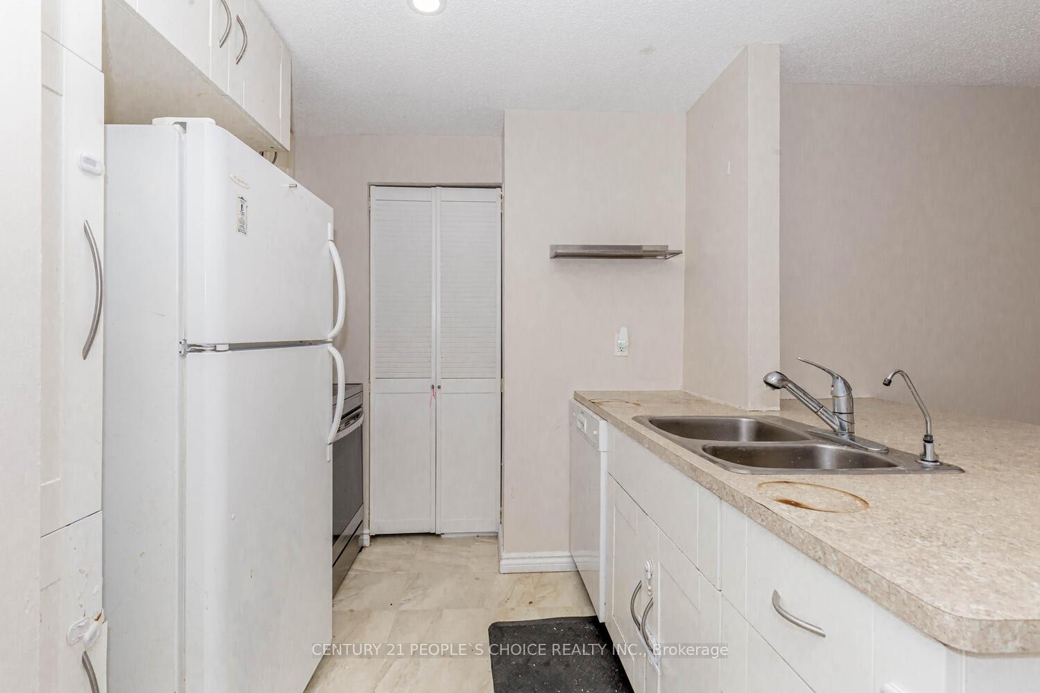 Photo 9 of Unit 303, 30 Bridge Street, Kitchener, Bridgeport — HOMEH