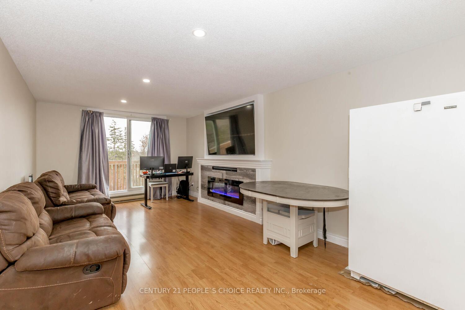 Photo 11 of Unit 303, 30 Bridge Street, Kitchener, Bridgeport — HOMEH