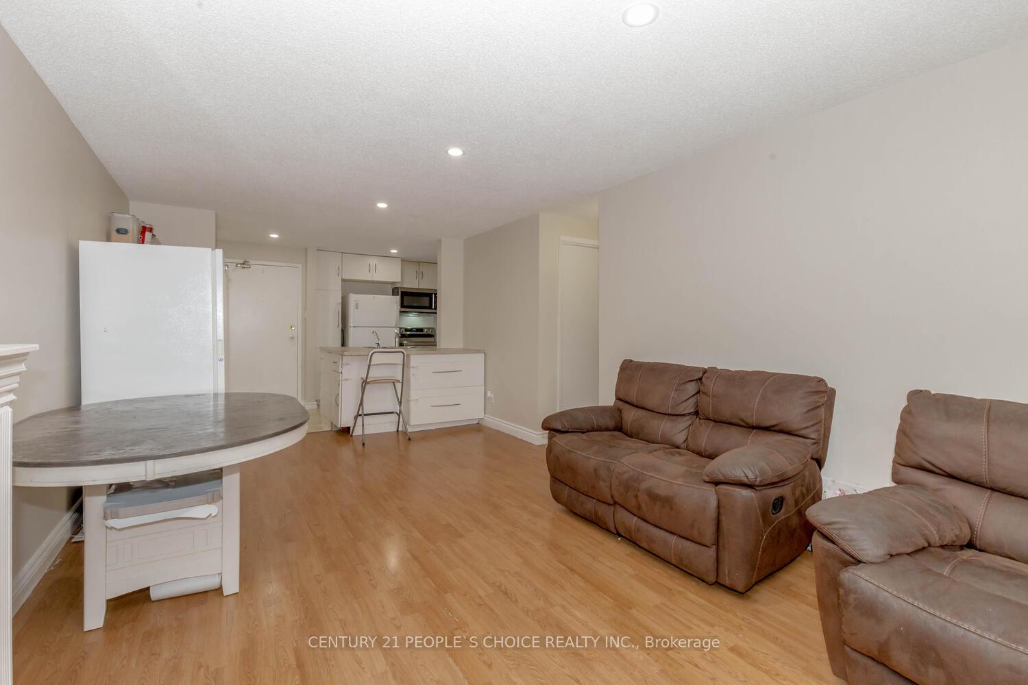 Photo 14 of Unit 303, 30 Bridge Street, Kitchener, Bridgeport — HOMEH