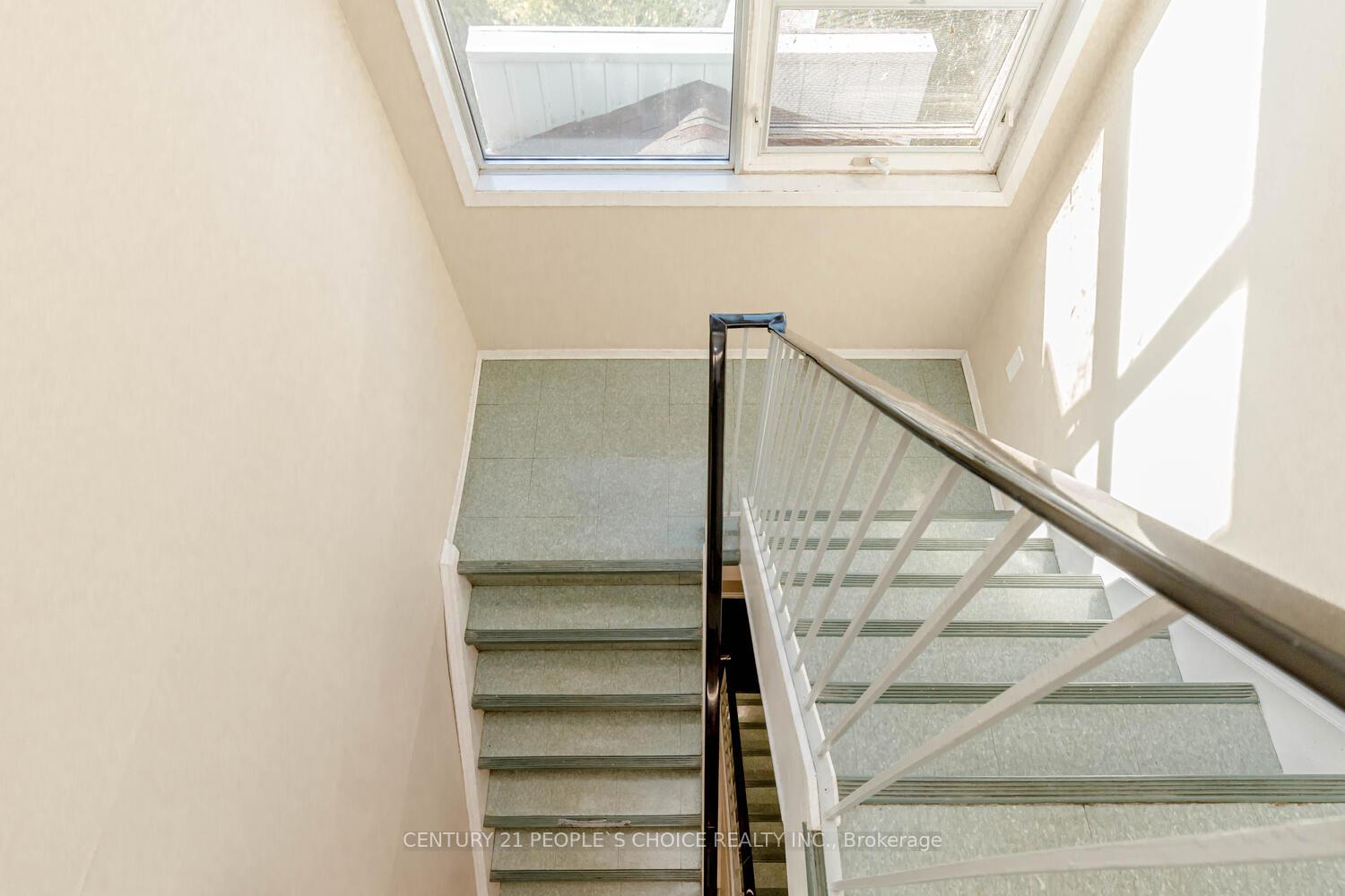 Photo 25 of Unit 303, 30 Bridge Street, Kitchener, Bridgeport — HOMEH