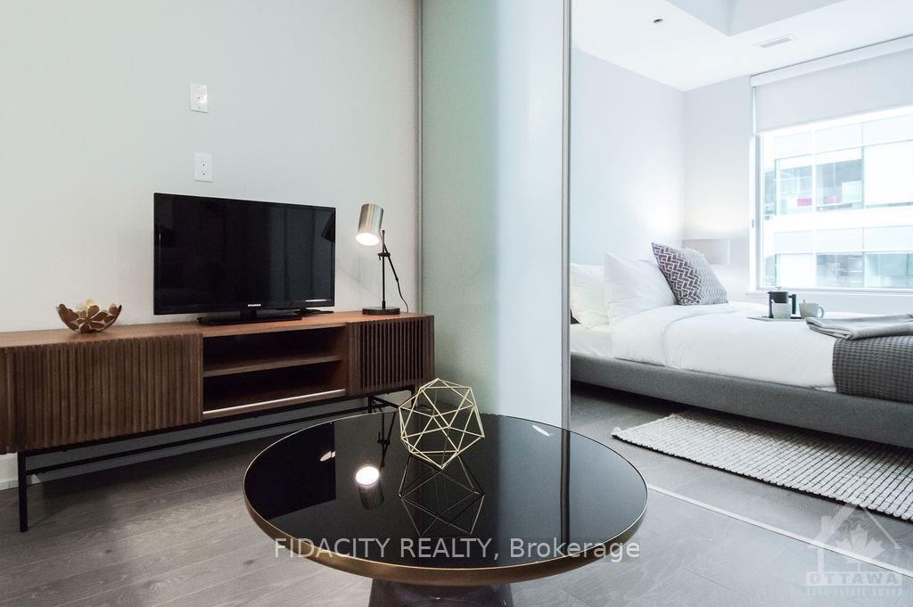 Photo 8 of Unit 1402, 101 Queen Street, Ottawa, Ottawa Centre — HOMEH