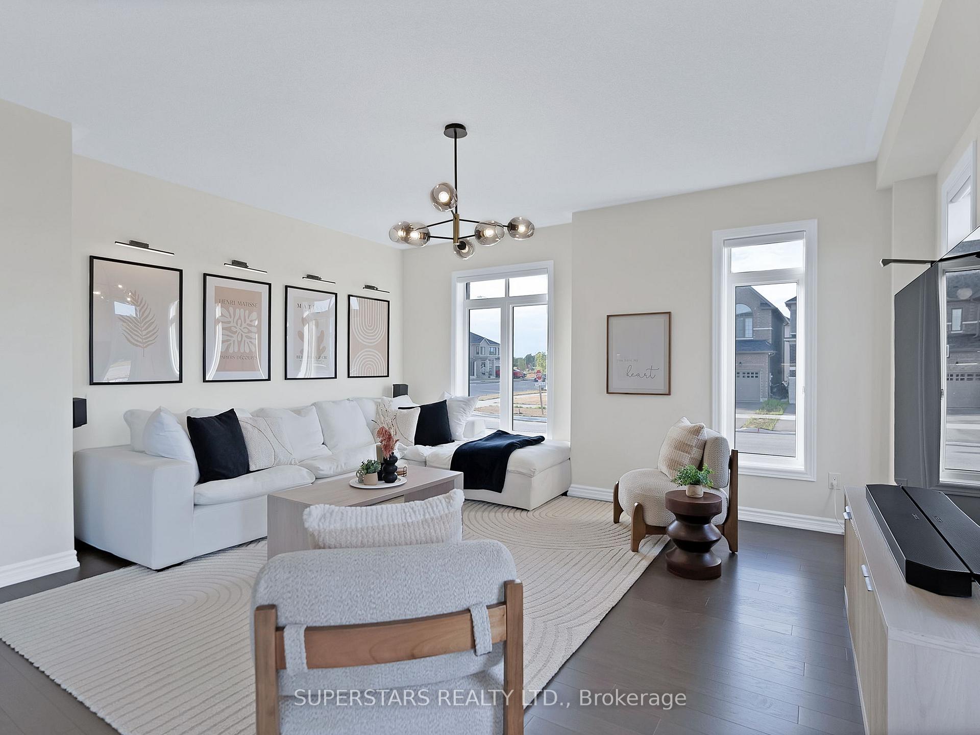 Photo 3 of 142 Terry Fox Drive, Barrie, Rural Barrie Southeast — HOMEH
