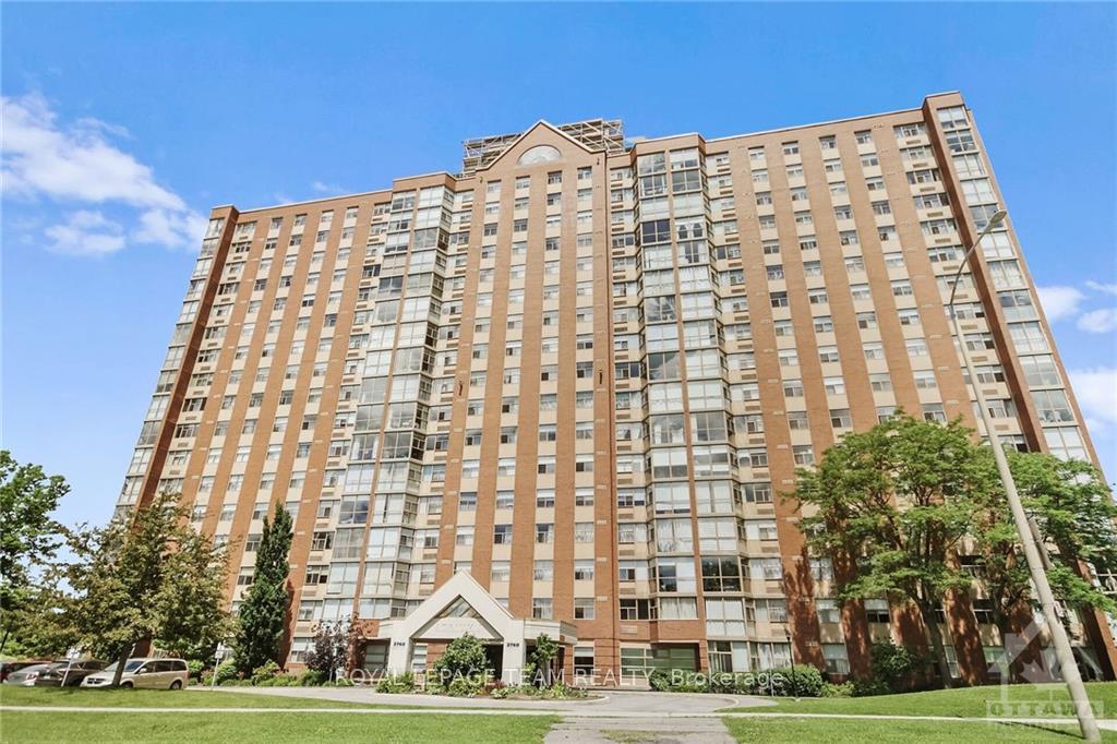 Front of Unit 1611, 2760 Carousel Crescent