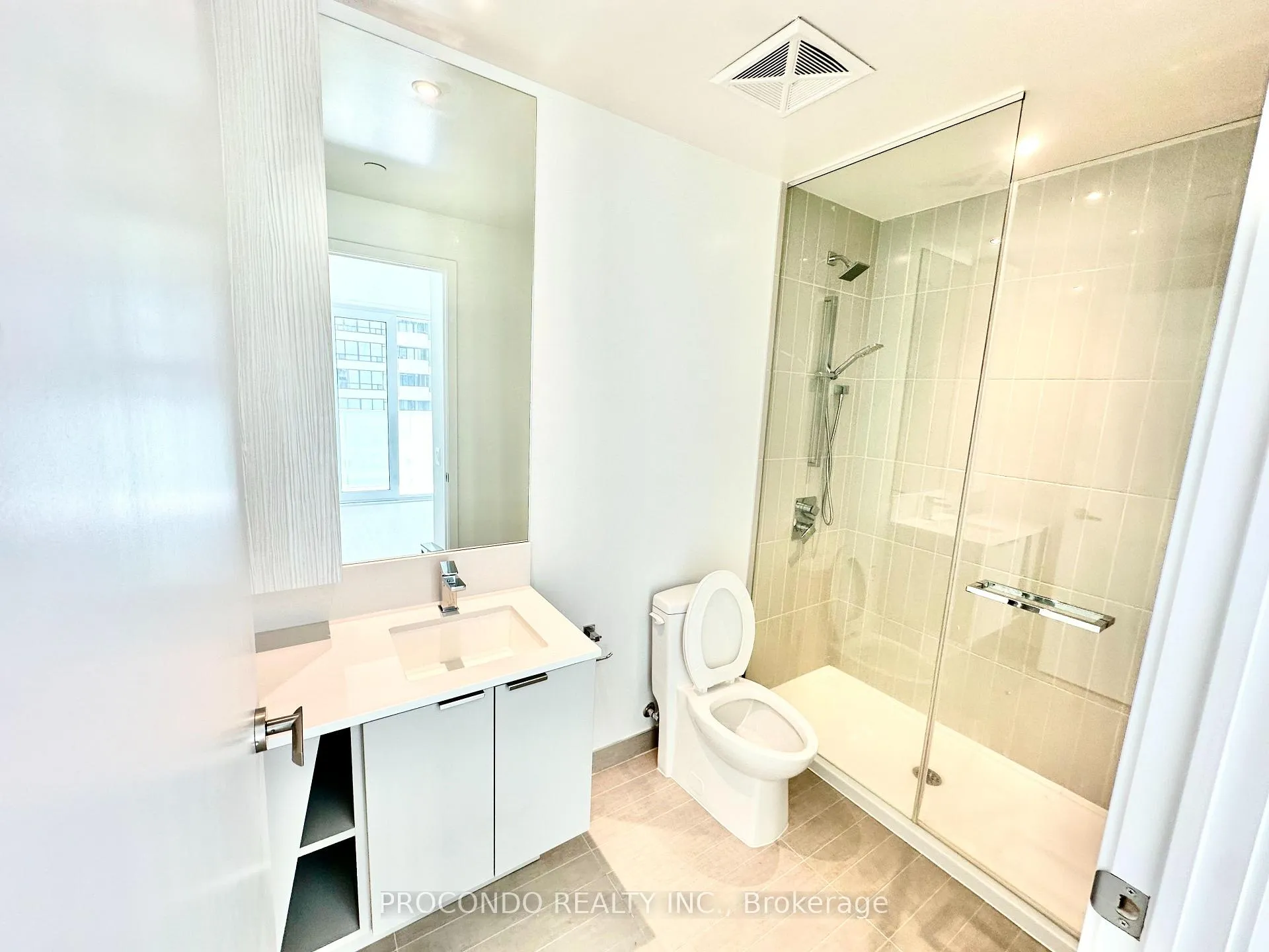 Photo 5 of Unit 619, 3883 Quartz Road, Mississauga, City Centre — HOMEH