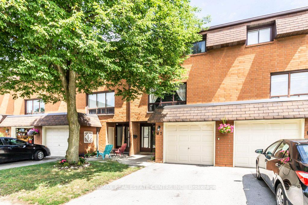 Photo 2 of Unit M7, 444 Stone Church Road W, Hamilton, Gilkson — HOMEH