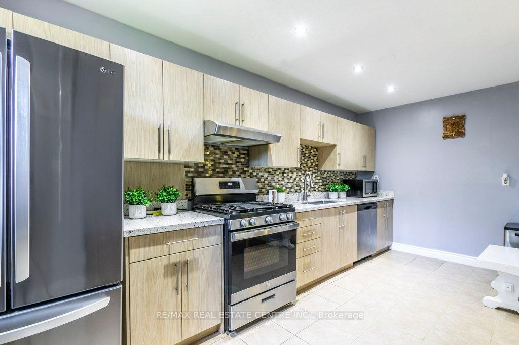 Photo 8 of Unit M7, 444 Stone Church Road W, Hamilton, Gilkson — HOMEH