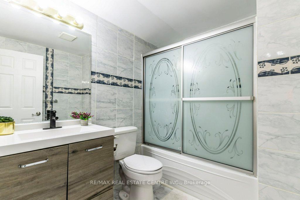 Photo 18 of Unit M7, 444 Stone Church Road W, Hamilton, Gilkson — HOMEH