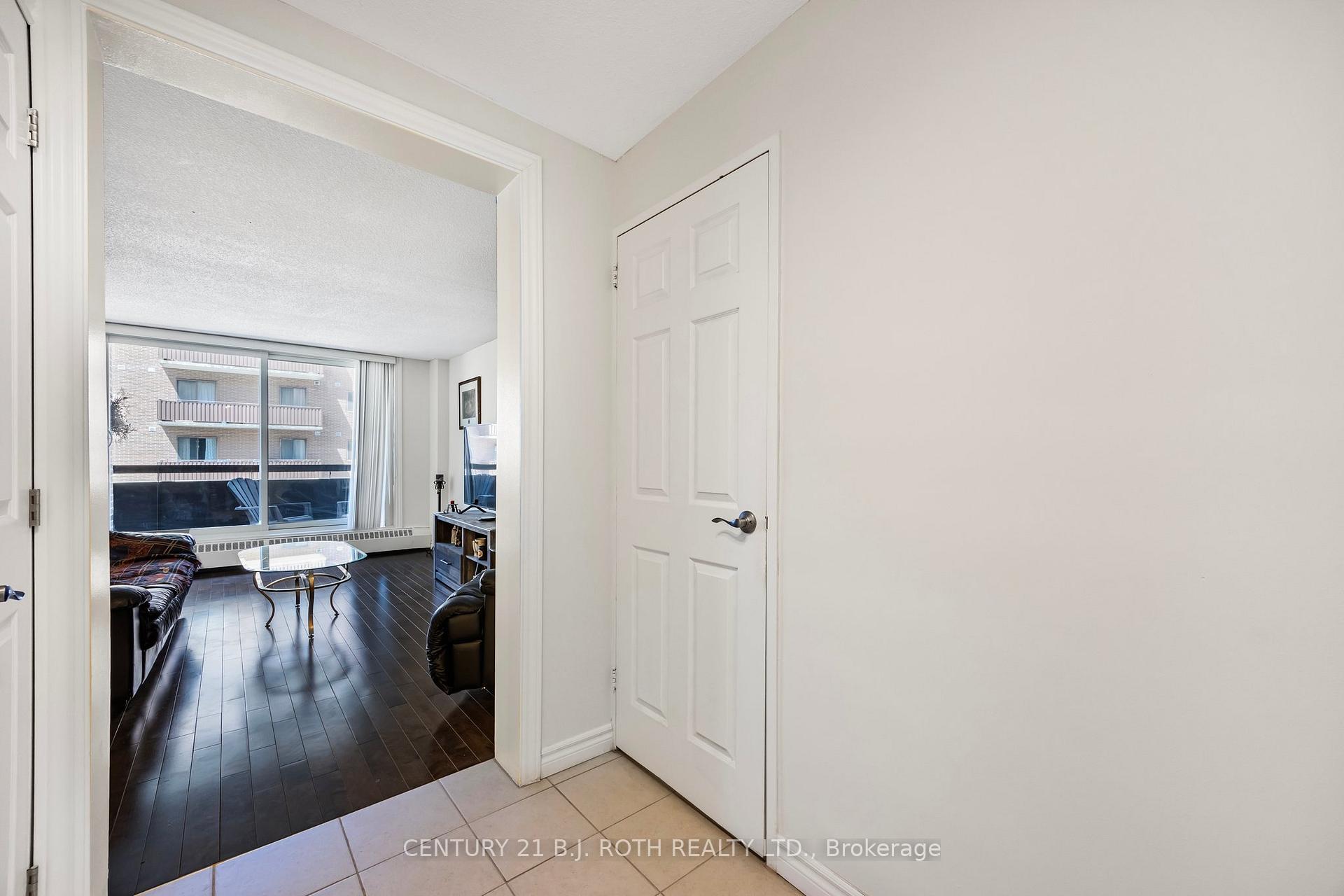 Photo 6 of Unit 32, 2 Albert Street, Barrie, North Shore — HOMEH