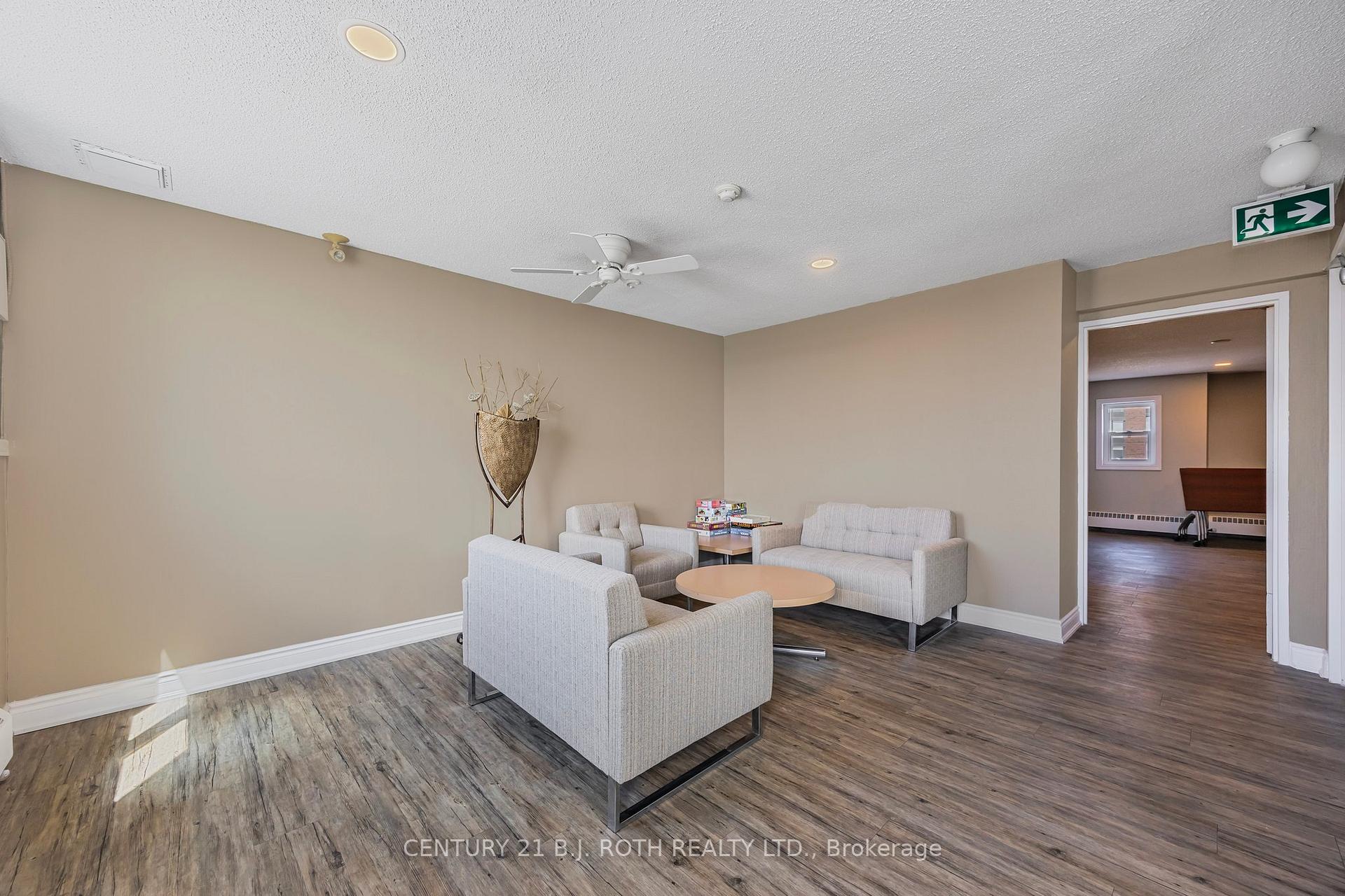 Photo 13 of Unit 32, 2 Albert Street, Barrie, North Shore — HOMEH