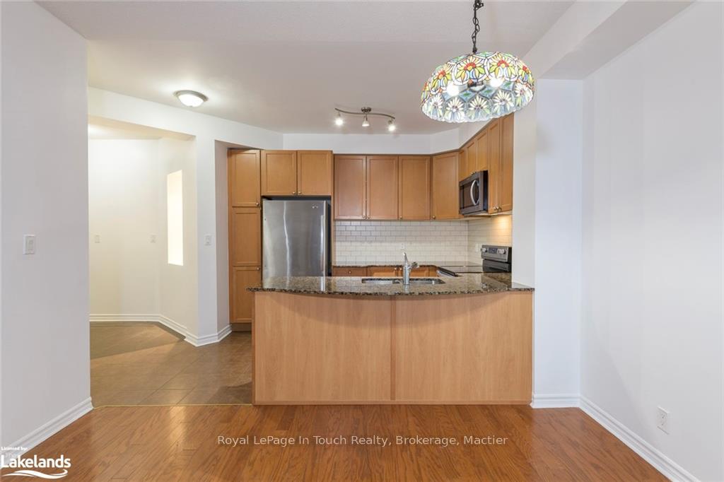 Photo 22 of Unit 702, 699 Aberdeen Boulevard, Midland — HOMEH