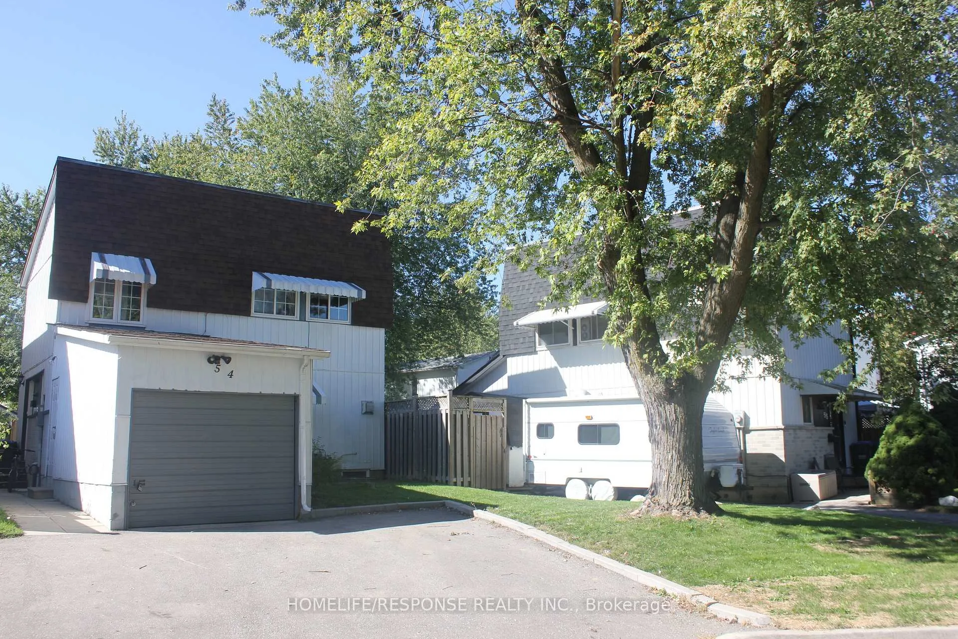Photo 1 of Unit LOWER, 54 Gladstone Square, Brampton, Northgate — HOMEH