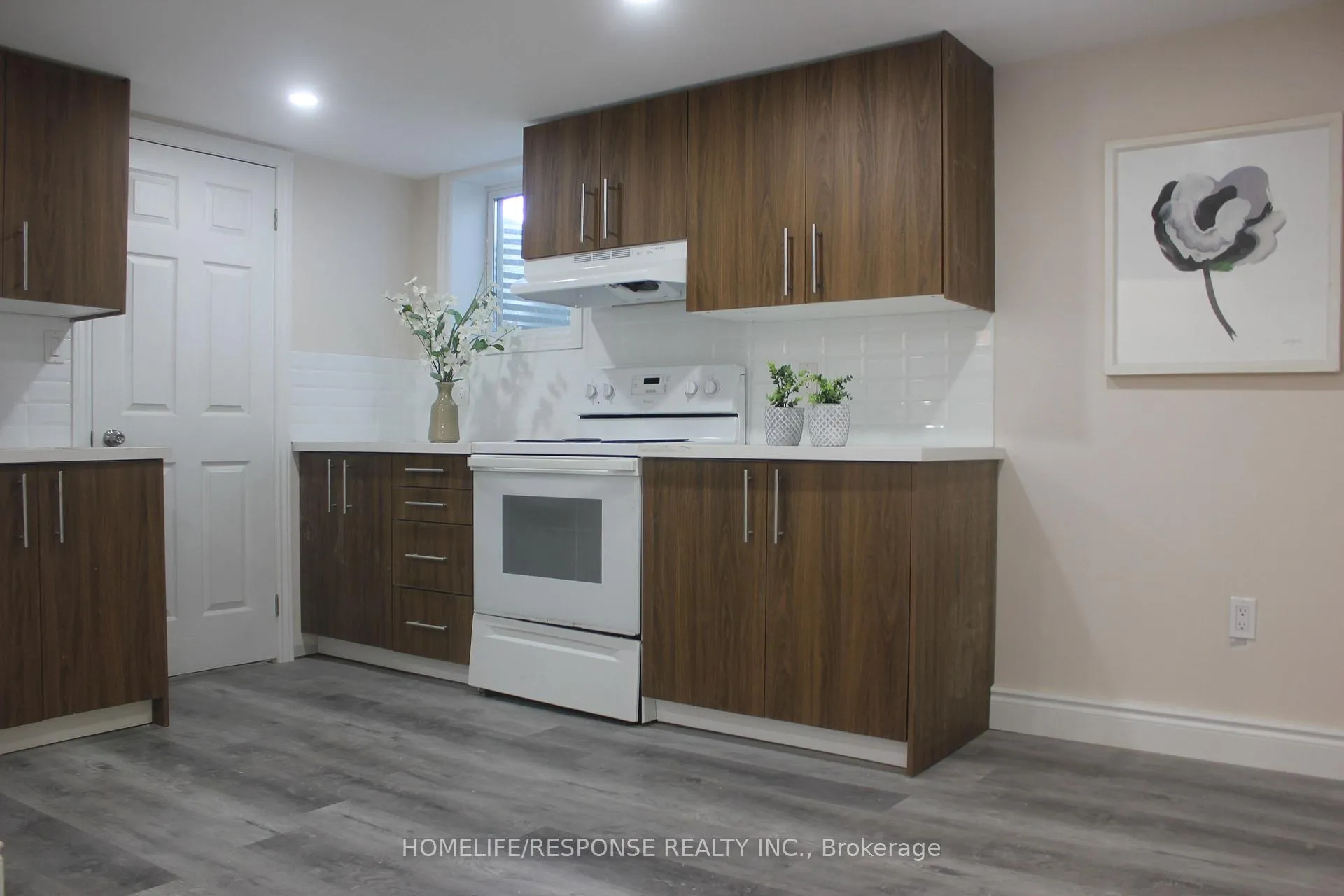 Photo 7 of Unit LOWER, 54 Gladstone Square, Brampton, Northgate — HOMEH