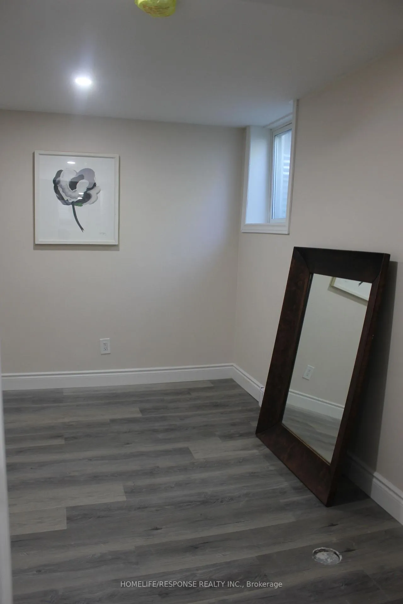 Photo 9 of Unit LOWER, 54 Gladstone Square, Brampton, Northgate — HOMEH