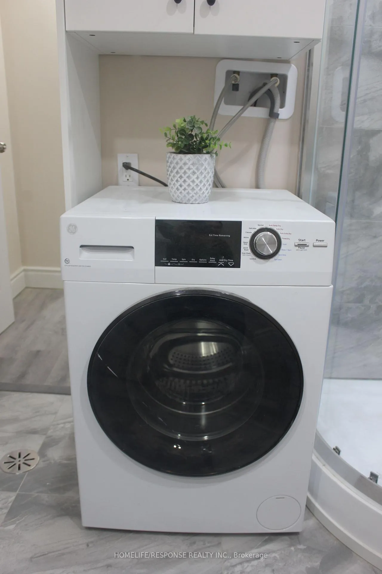 Photo 10 of Unit LOWER, 54 Gladstone Square, Brampton, Northgate — HOMEH