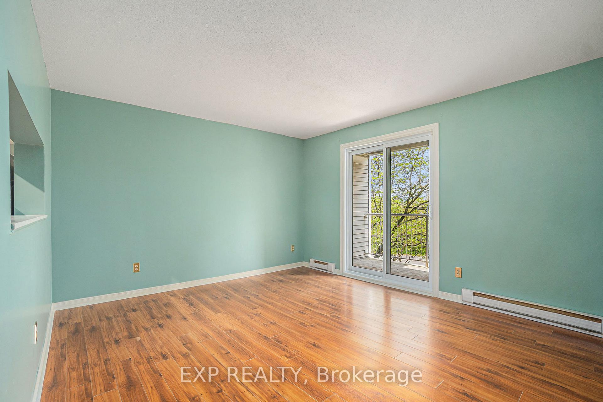 Photo 7 of Unit 210, 280 Brittany Drive, Ottawa, Viscount Alexander Park — HOMEH