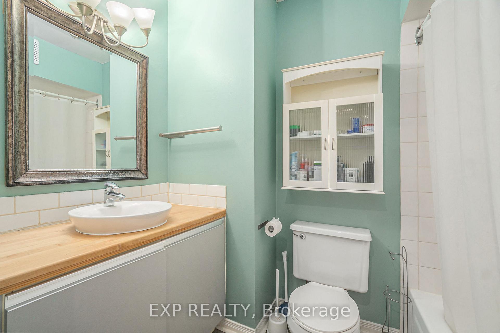 Photo 13 of Unit 210, 280 Brittany Drive, Ottawa, Viscount Alexander Park — HOMEH