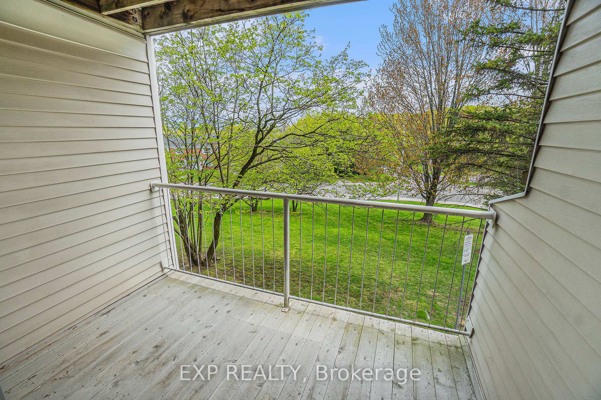 Photo 14 of Unit 210, 280 Brittany Drive, Ottawa, Viscount Alexander Park — HOMEH