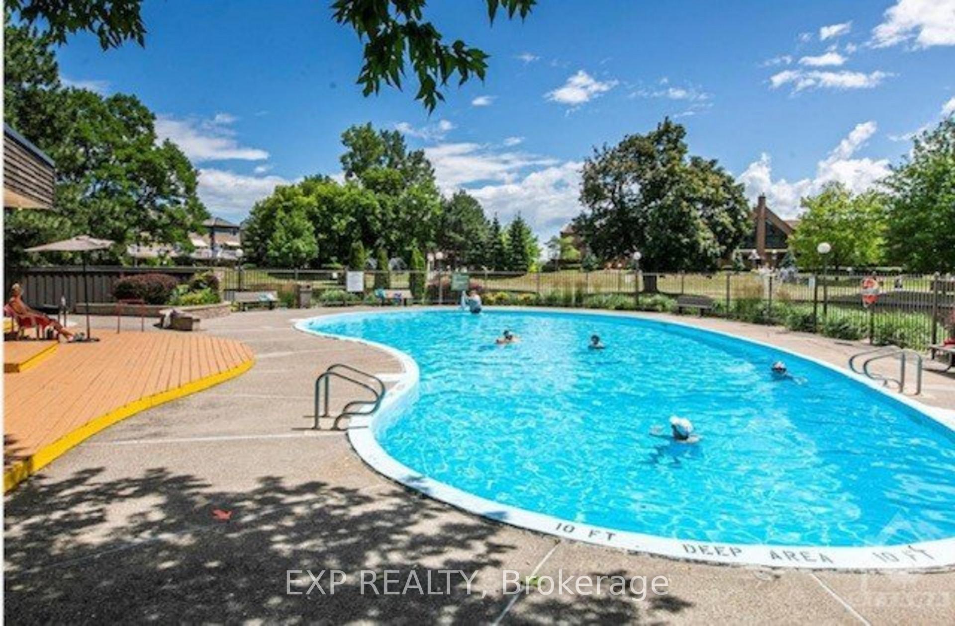 Photo 16 of Unit 210, 280 Brittany Drive, Ottawa, Viscount Alexander Park — HOMEH