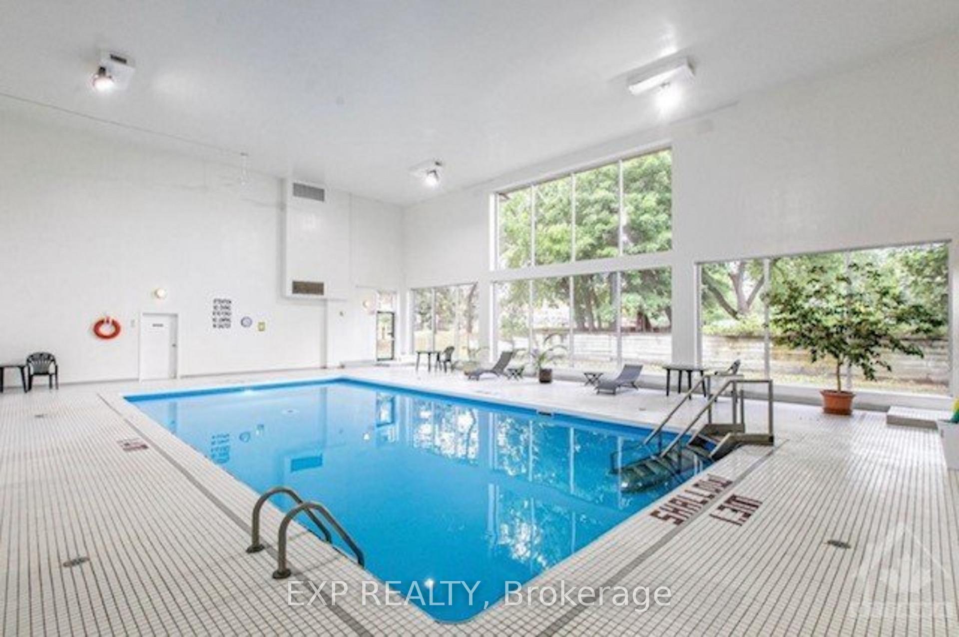 Photo 17 of Unit 210, 280 Brittany Drive, Ottawa, Viscount Alexander Park — HOMEH