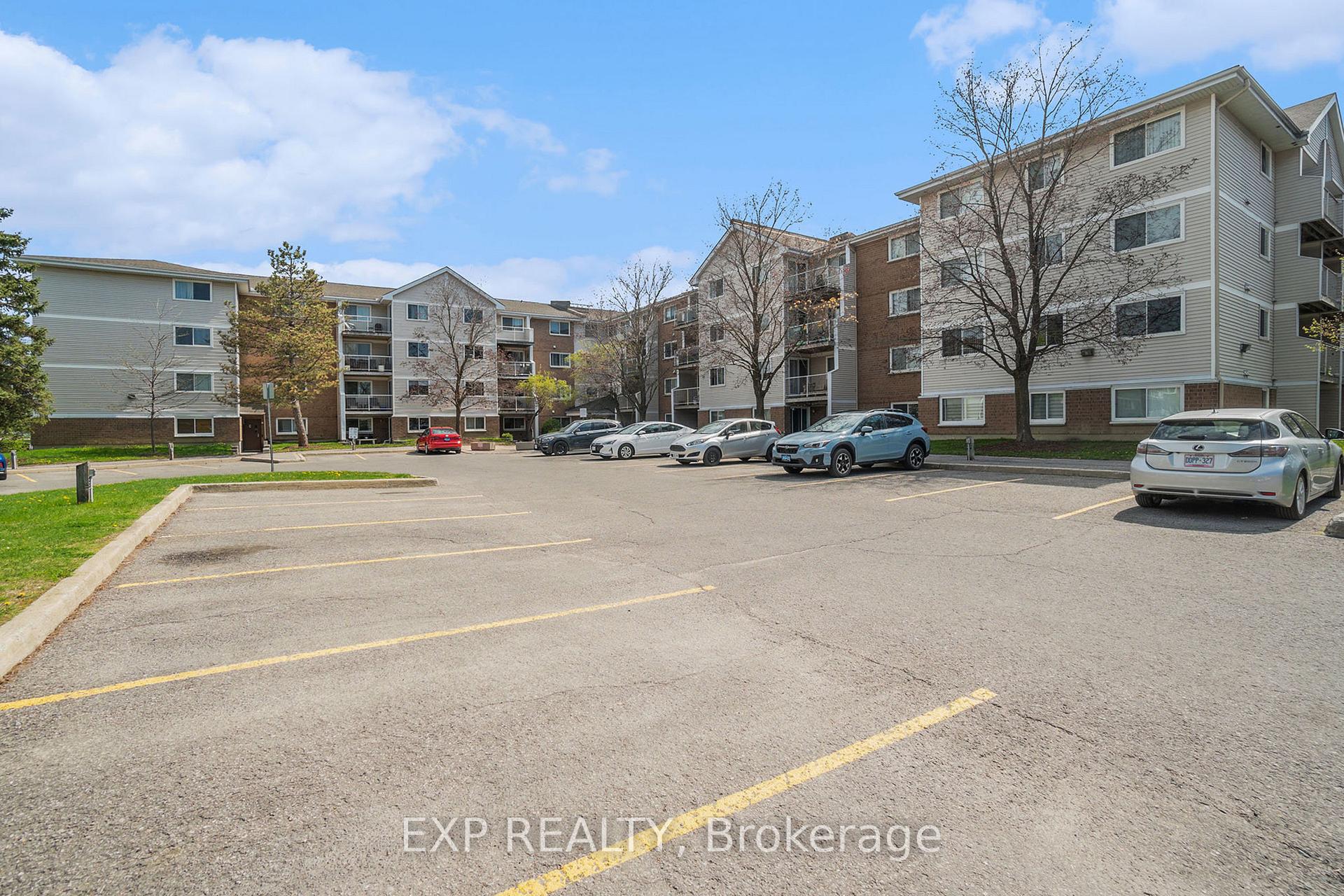 Photo 20 of Unit 210, 280 Brittany Drive, Ottawa, Viscount Alexander Park — HOMEH