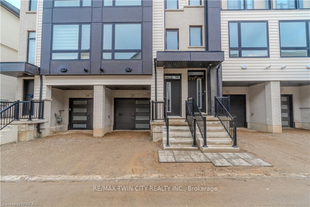 Photo 4 of Unit 23, 55 Tom Brown Drive, Brant, Paris — HOMEH