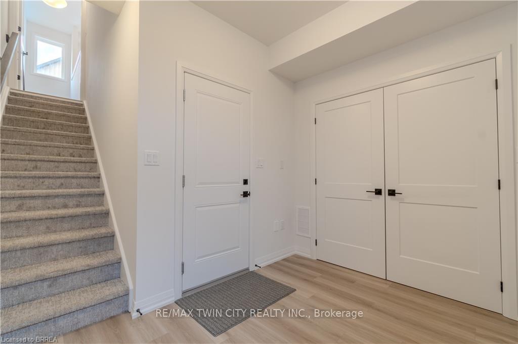 Photo 7 of Unit 23, 55 Tom Brown Drive, Brant, Paris — HOMEH