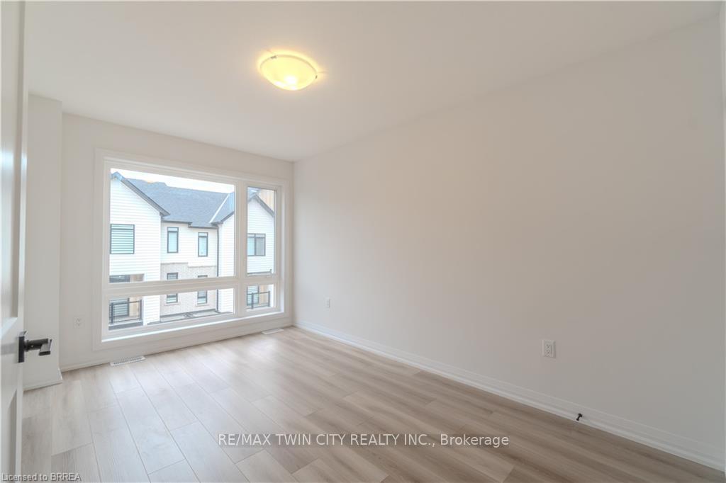 Photo 10 of Unit 23, 55 Tom Brown Drive, Brant, Paris — HOMEH