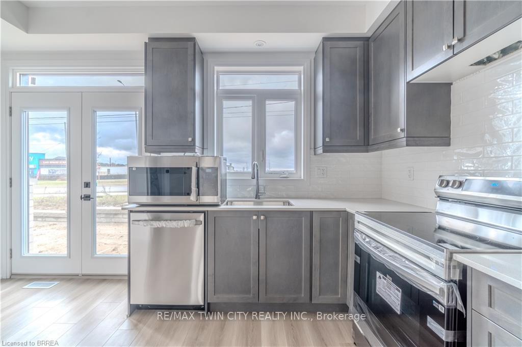 Photo 12 of Unit 23, 55 Tom Brown Drive, Brant, Paris — HOMEH