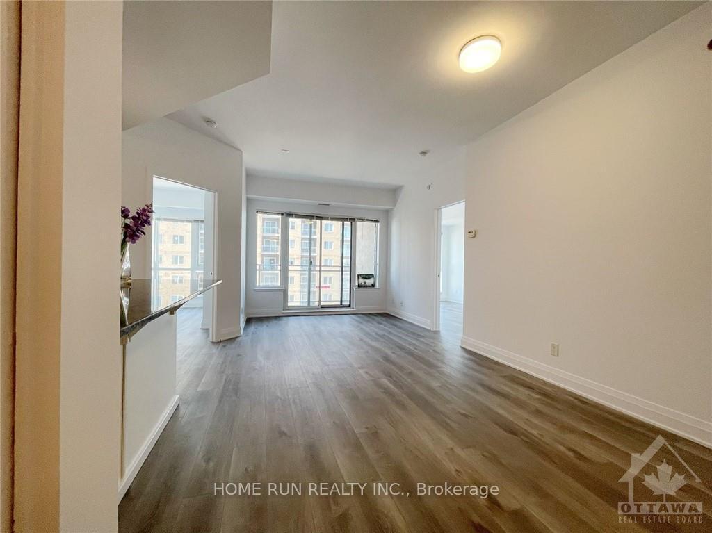 Photo 3 of Unit 708, 330 Titan, Ottawa, Borden Farm/Stewart Farm/Carleton Heights/Parkwood Hills — HOMEH