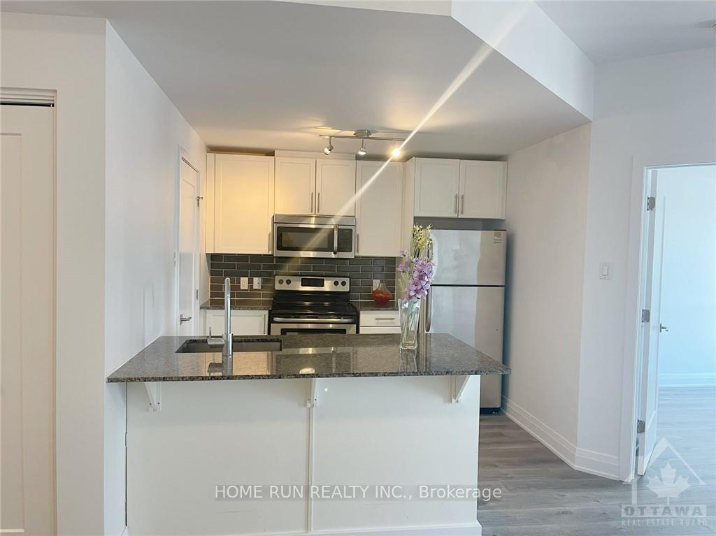 Photo 6 of Unit 708, 330 Titan, Ottawa, Borden Farm/Stewart Farm/Carleton Heights/Parkwood Hills — HOMEH