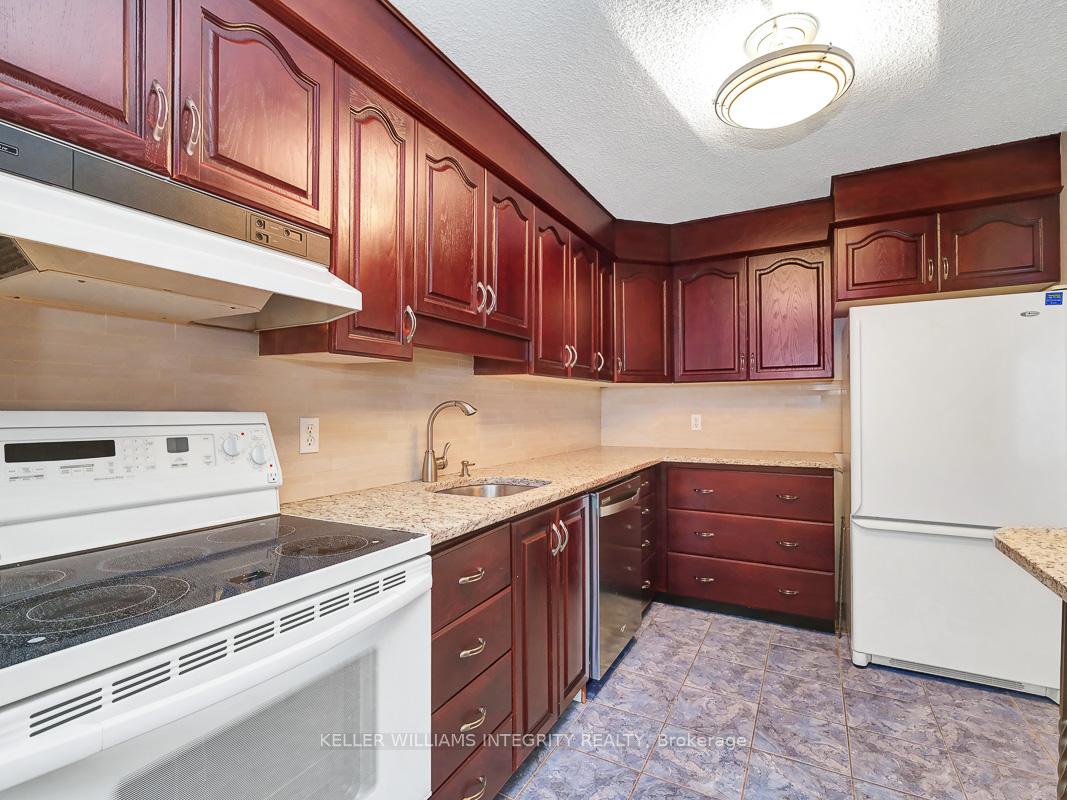Photo 8 of Unit 1412, 665 Bathgate Drive, Ottawa, Carson Meadows — HOMEH