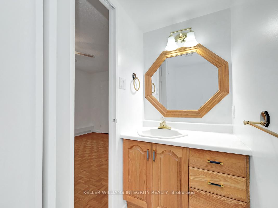 Photo 12 of Unit 1412, 665 Bathgate Drive, Ottawa, Carson Meadows — HOMEH