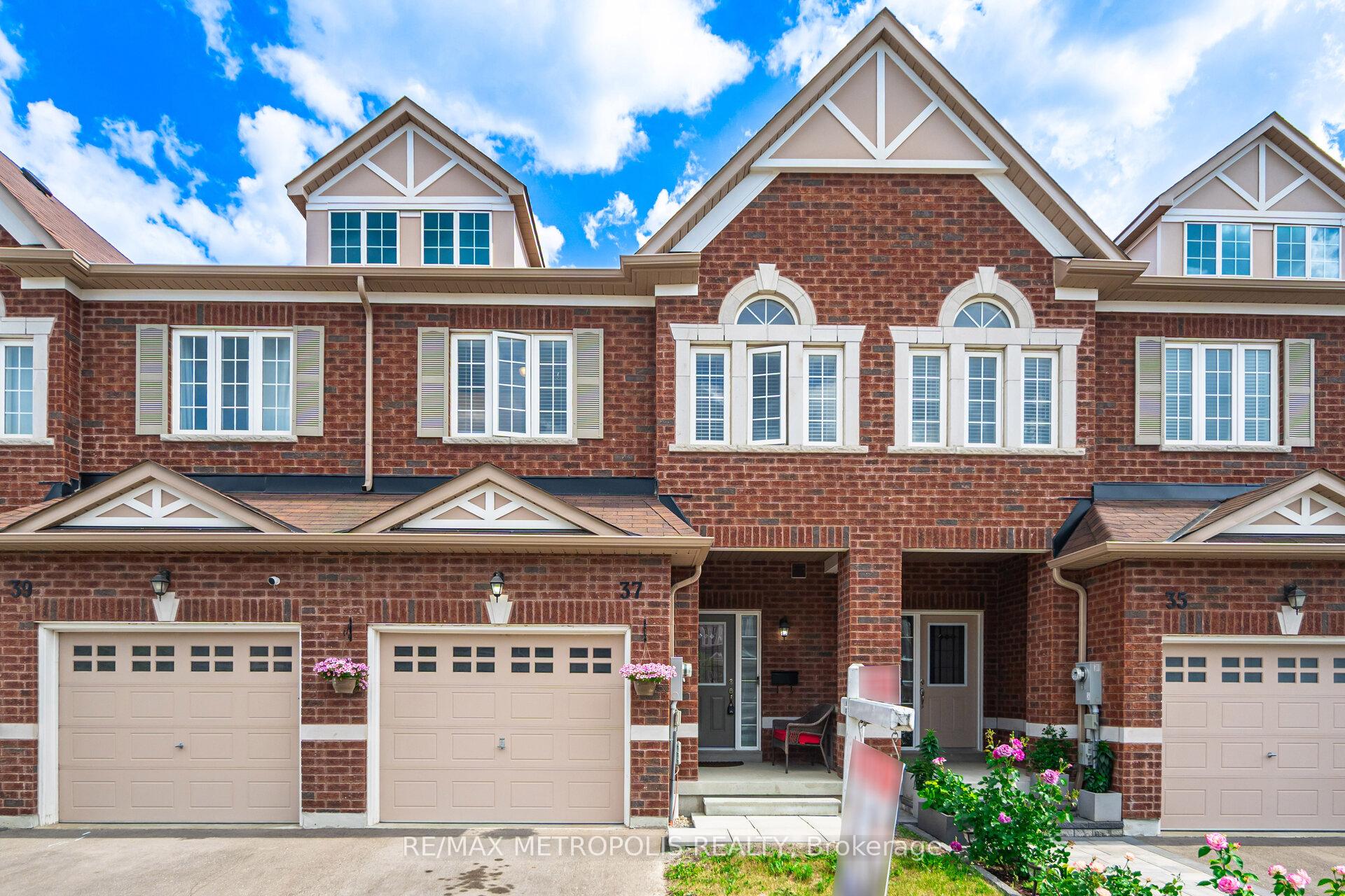 Photo 7 of 37 Jevons Drive, Ajax, South East — HOMEH