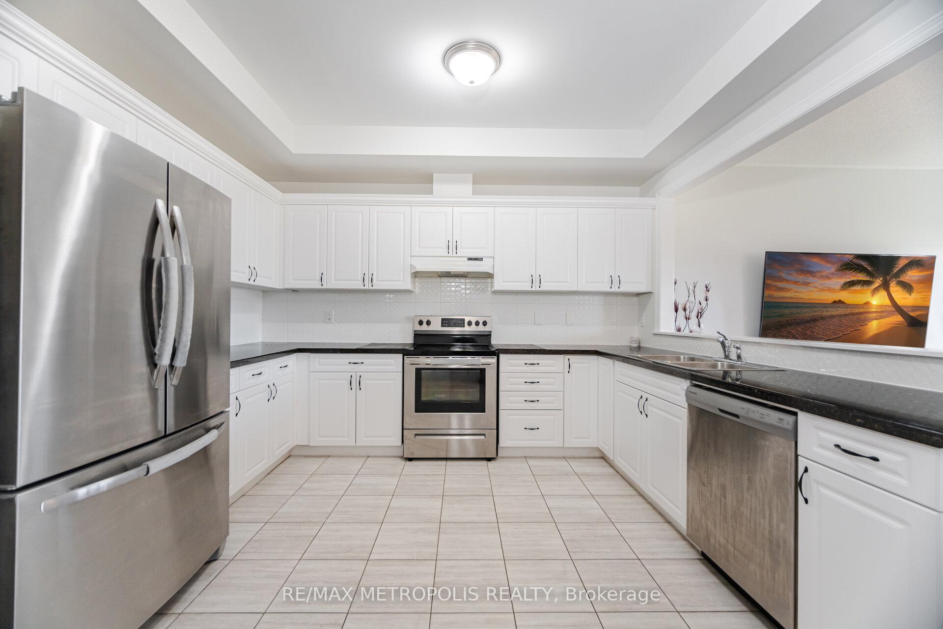 Photo 6 of 37 Jevons Drive, Ajax, South East — HOMEH