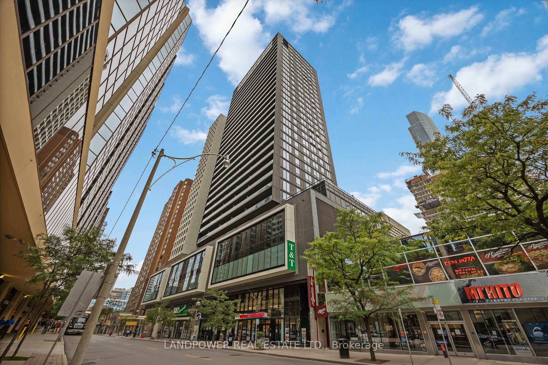 Front of Unit 1917, 20 Edward Street