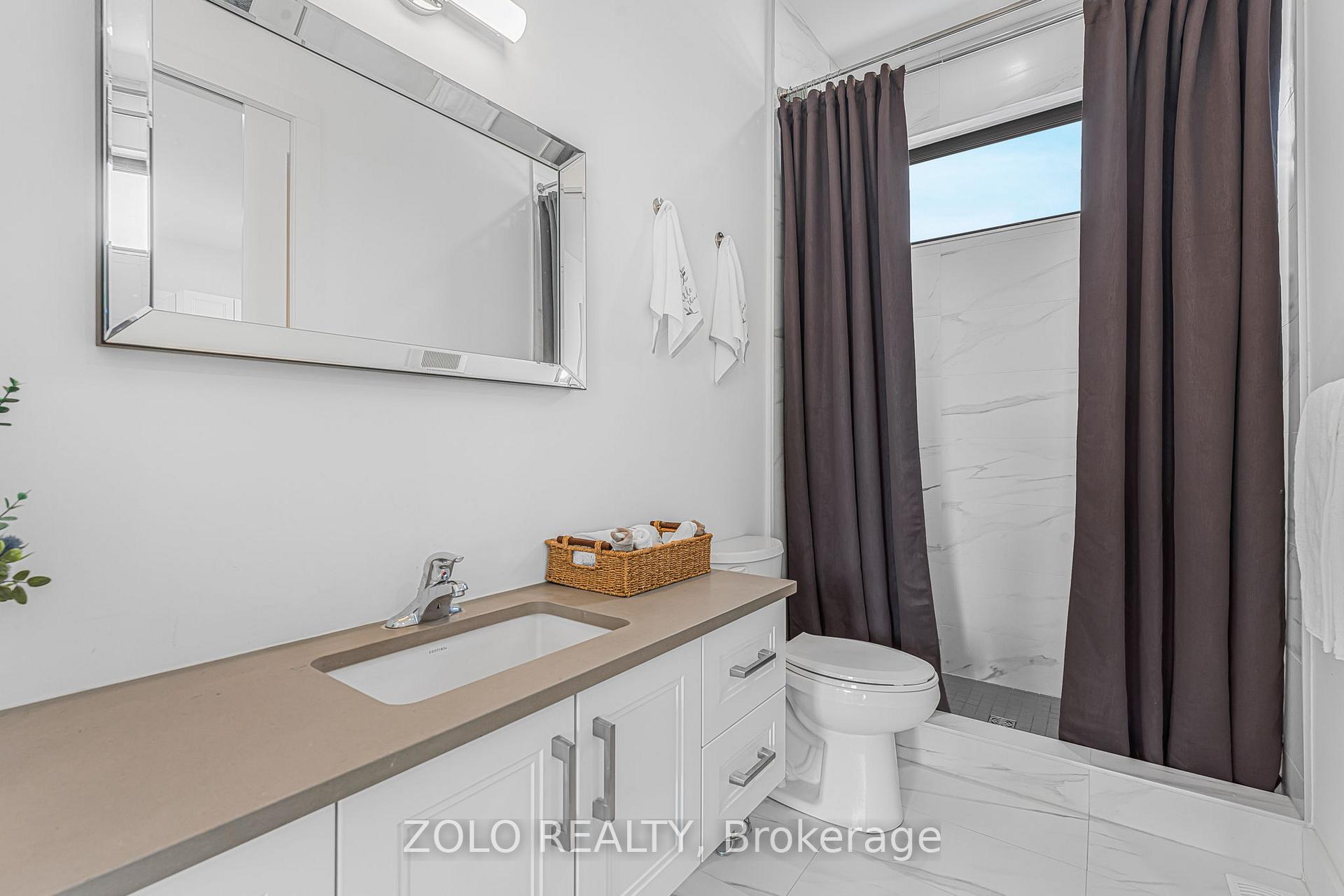 Photo 46 of Unit 30, 65 Summersides Mews, Pelham, Fonthill — HOMEH