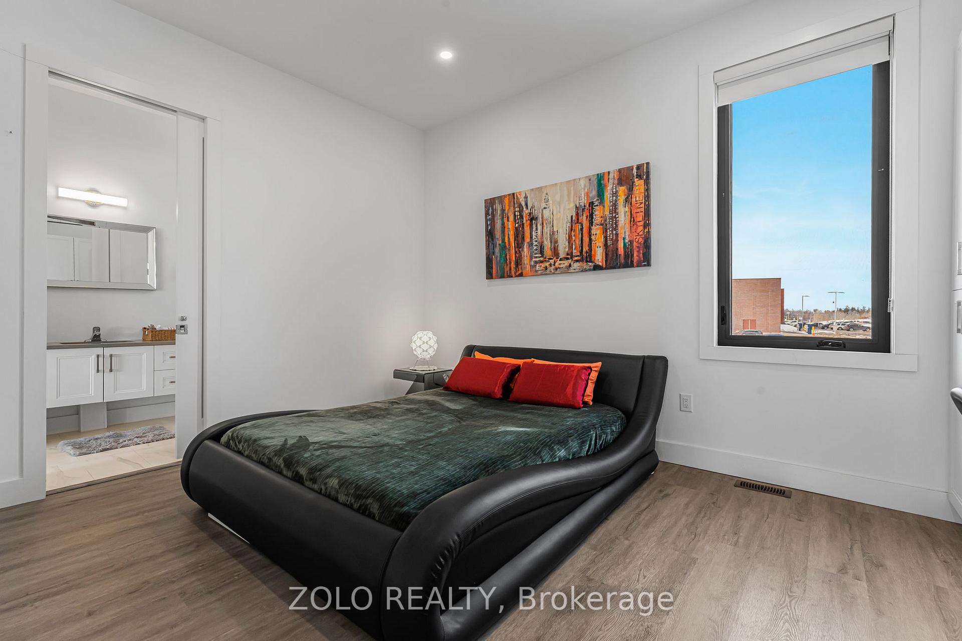 Photo 54 of Unit 30, 65 Summersides Mews, Pelham, Fonthill — HOMEH