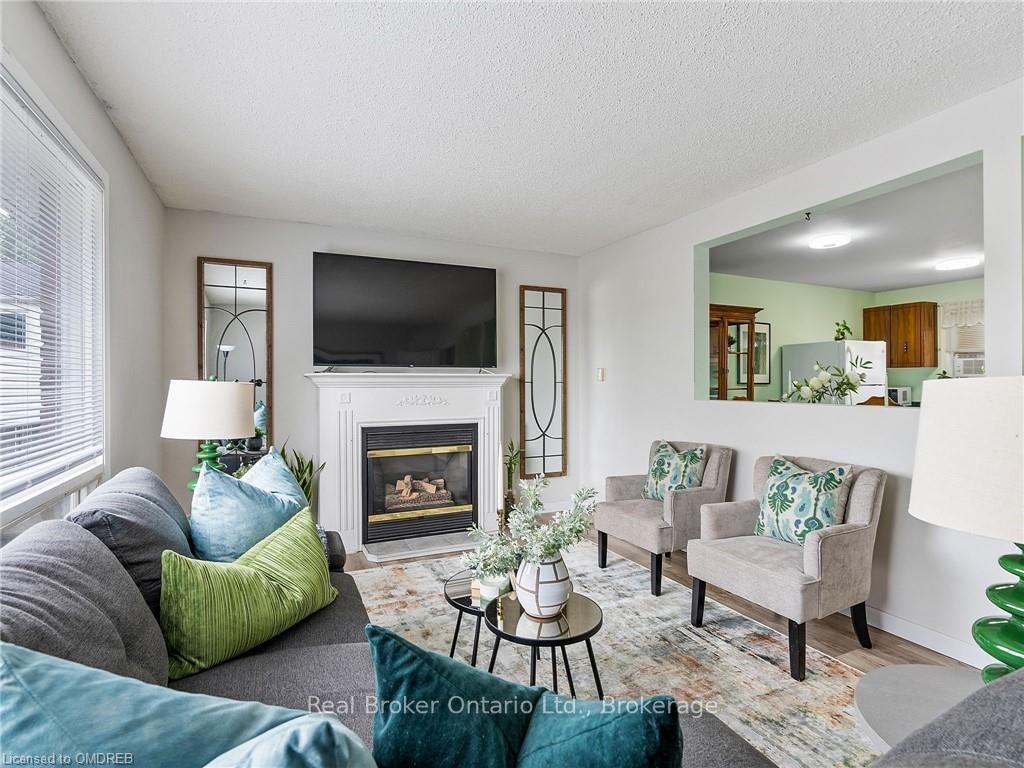Photo 4 of 164G Henry Street, Brant, Brantford Twp — HOMEH
